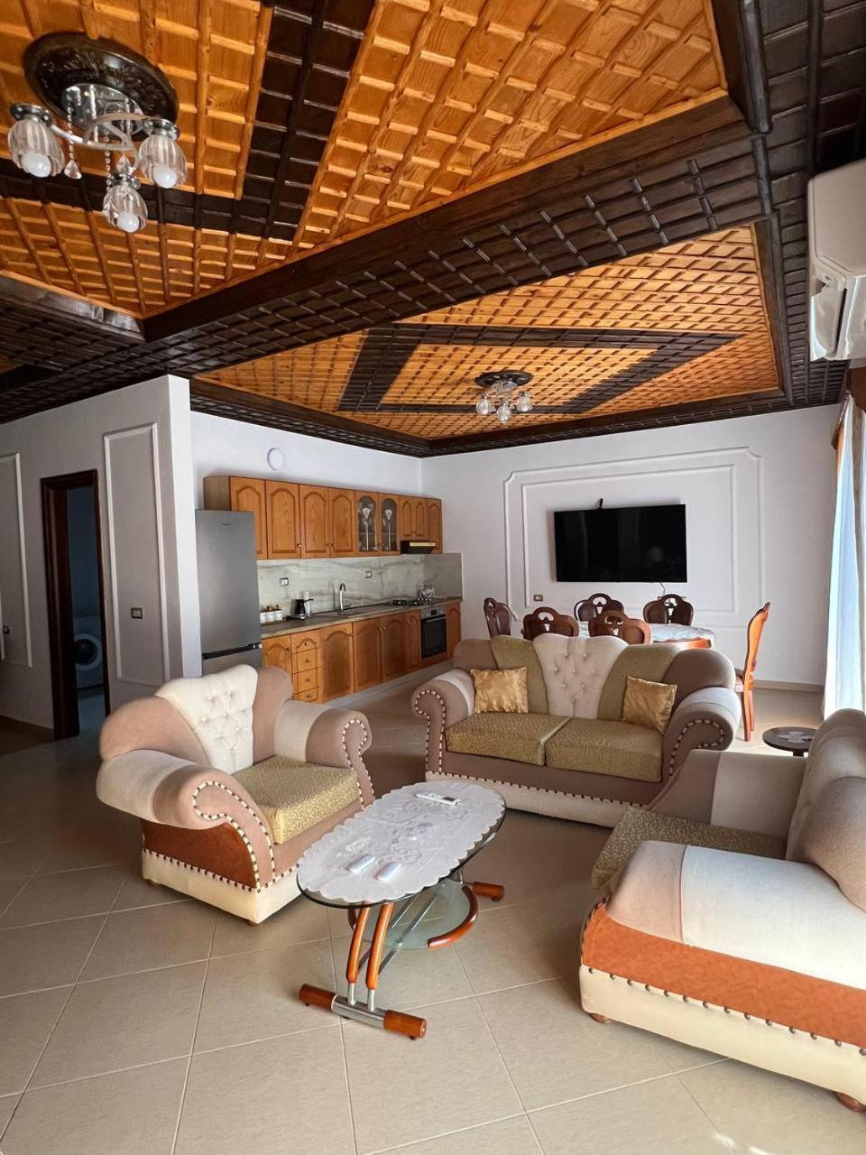 Armando's Wooden Roof *